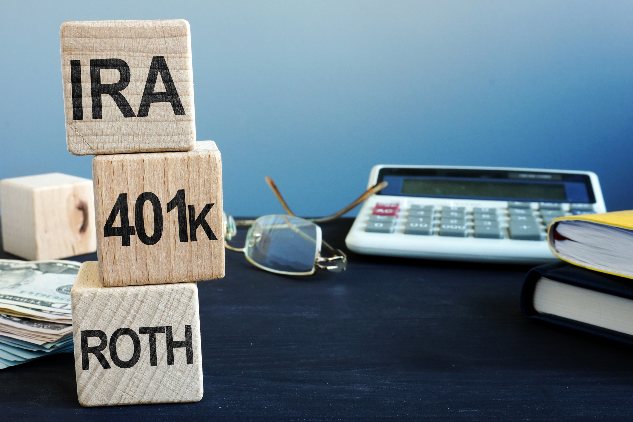 Differences Between Traditional and Roth IRA Professional Planning Services